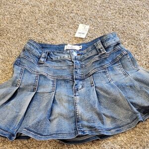 Windsor Light Blue Pleated Mini Skirt